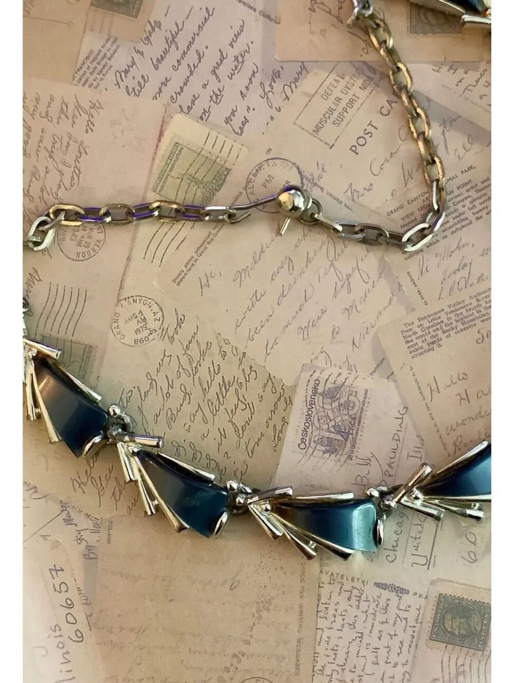 Vintage Signed ART Gorgeous Retro Enamel Triangle Link Necklace